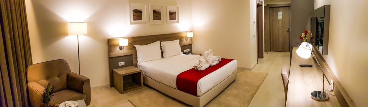 Hotel Monotel Dar El Barka Nouakchott Esterno foto